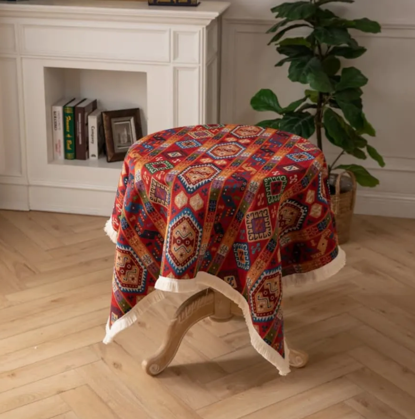 Anti-Static Stain-Resistant Geometric Print Table Cover