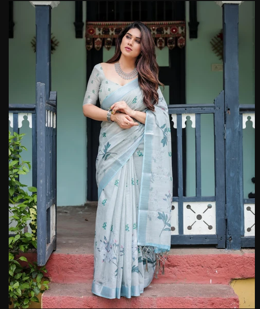 Women’s Elegant Floral Print Light Blue Saree – Graceful Traditional Ethnic Wear